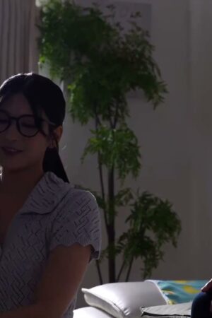 Honjo Suzu lẳng lơ quyến rũ chàng sinh viên trẻ trong START-259