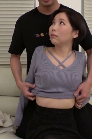 Chiaki, SIRO-5282: Nàng thơ công sở trầm tĩnh bỗng hóa dâm đãng đến ngỡ ngàng