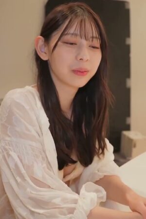 Rui Ichinomiya trong STZY-015: Nàng thơ thị trấn biển lẳng lơ trỗi dậy khát khao