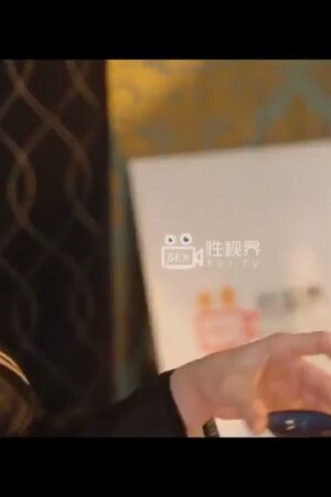 Nụ hôn định mệnh của Không trong Không: Mê hoặc Lu Bu giữa cuộc chiến ái tình