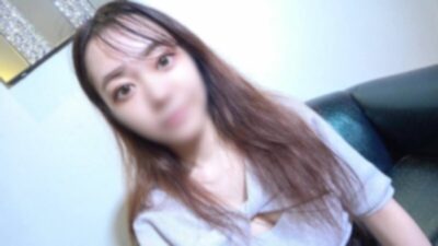 Không và mã Không: Nàng thơ quyến rũ, bí mật ướt át trước ngưỡng cửa đời