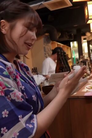 Yui Mahiro: Nụ hôn ướt át, lẳng lơ chết người trong START-437